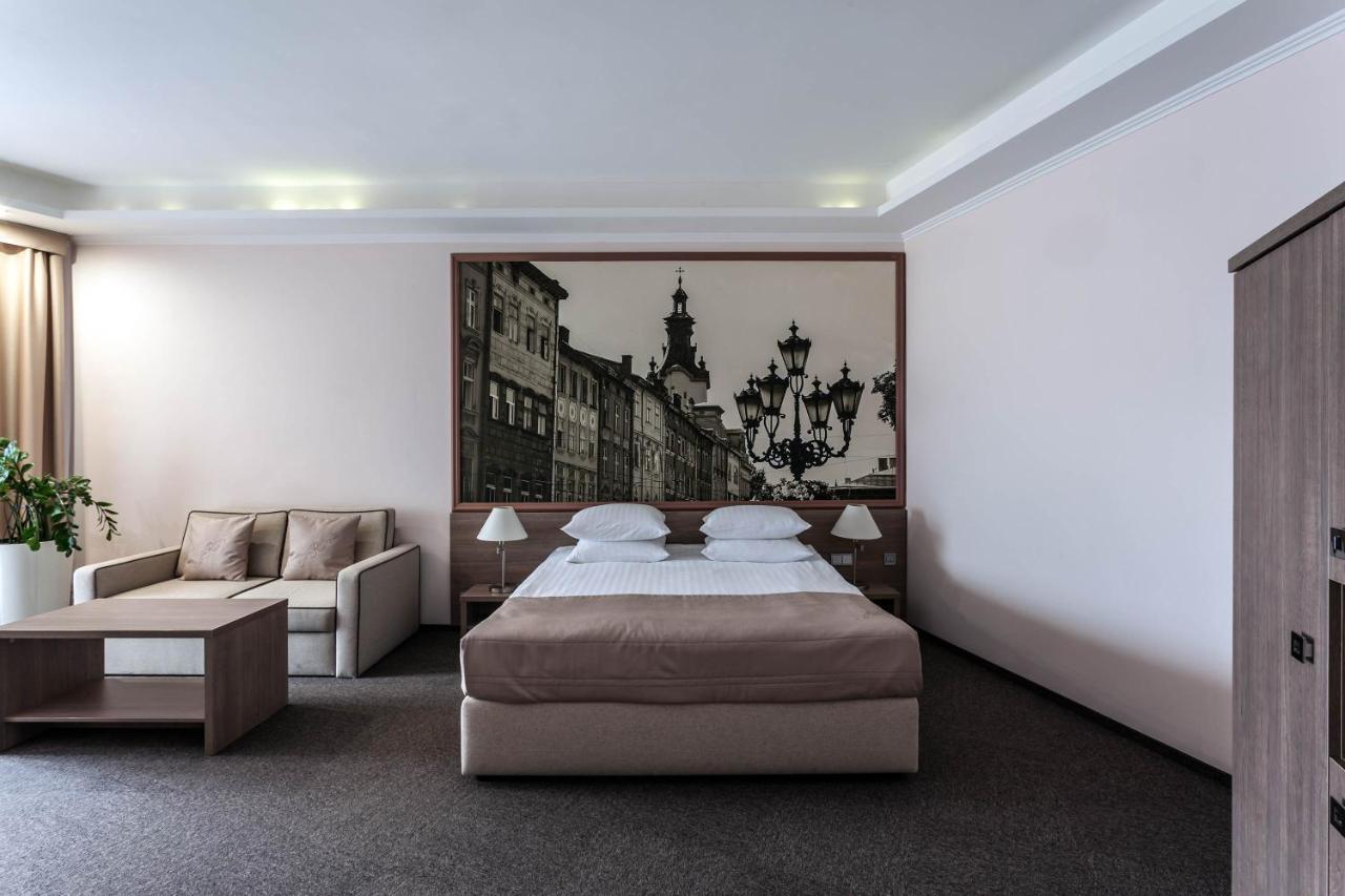Rius Hotel إلفيف المظهر الخارجي الصورة