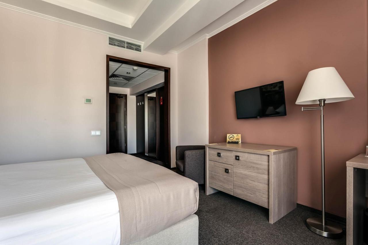 Rius Hotel إلفيف المظهر الخارجي الصورة