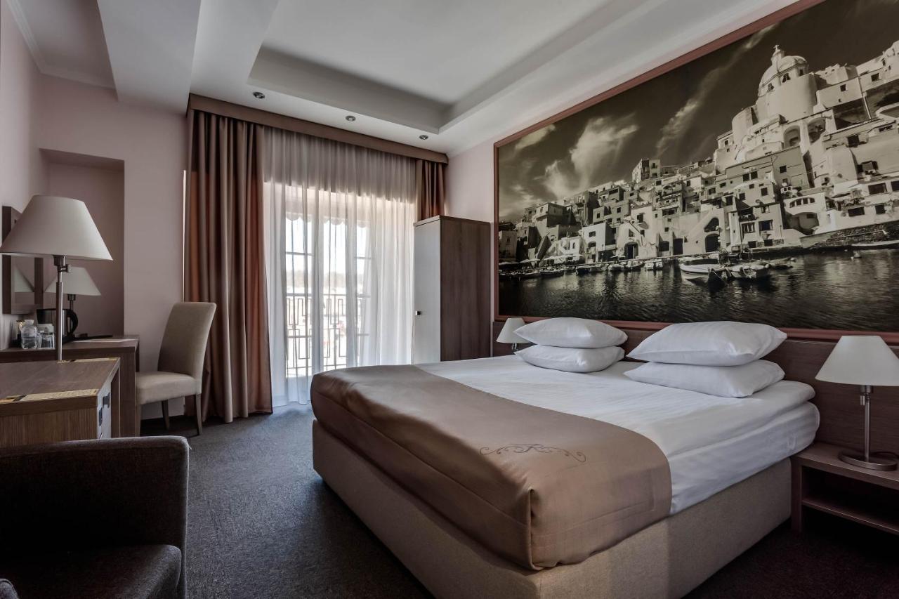 Rius Hotel إلفيف المظهر الخارجي الصورة